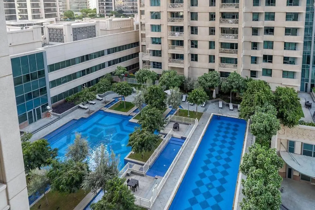 Chalet Homes Apartment Near Burj Khalifa And Dubai Mall
